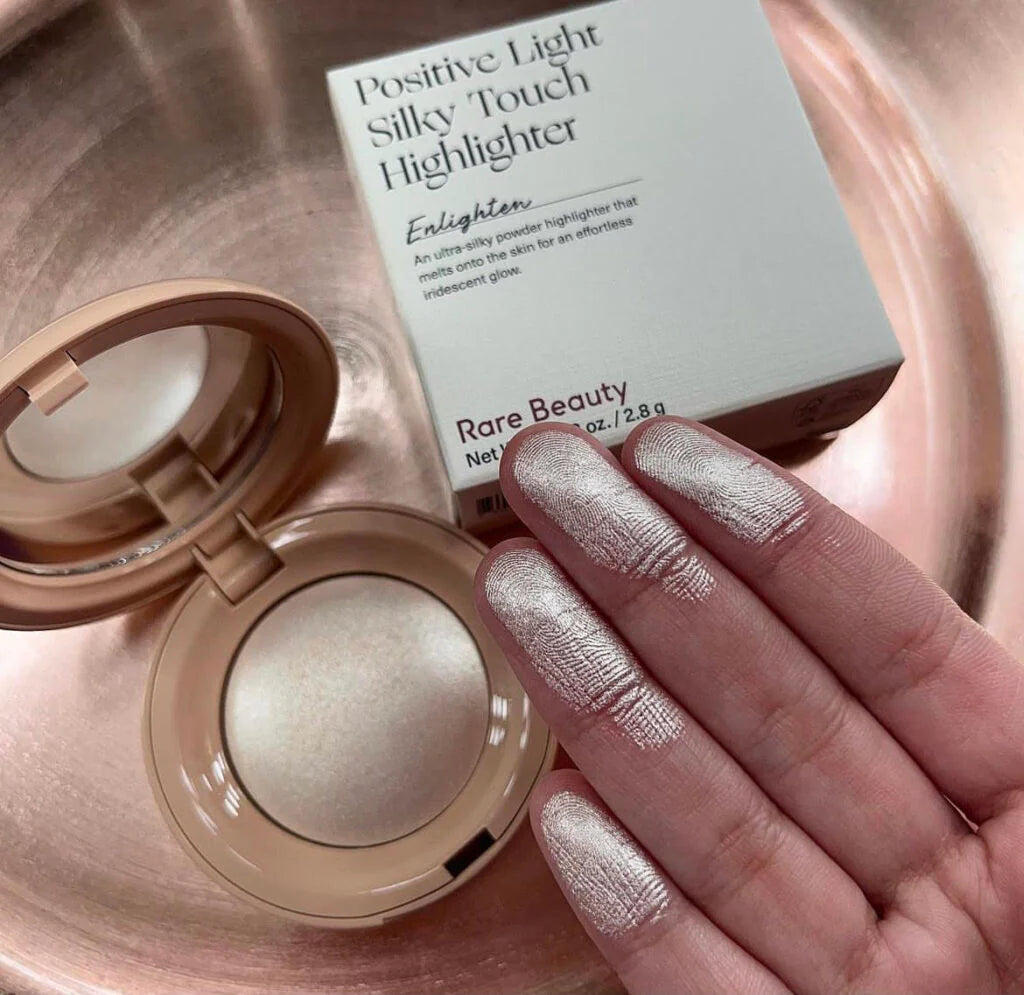 Rare Beauty Positive Light Silky Touch Highlighter