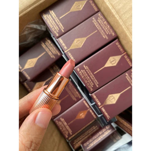 Charlotte Tilbury Matte Revolution Lipstick – Pillow Talk
