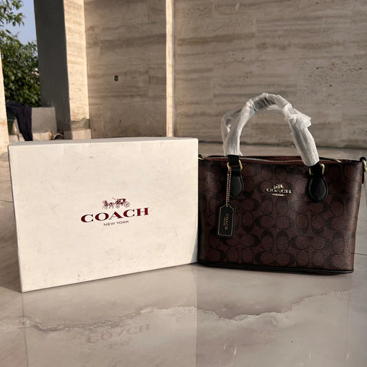 COACH Gallery Tote Bag – Luxury Designer Handbag for Women